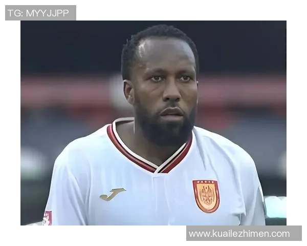 巴西队9号国脚中锋成重庆铜梁龙冲超后首签!将跟费南多一同伙伴出战,值得等待